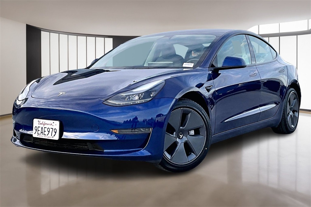 2023 Tesla Model 3 Base