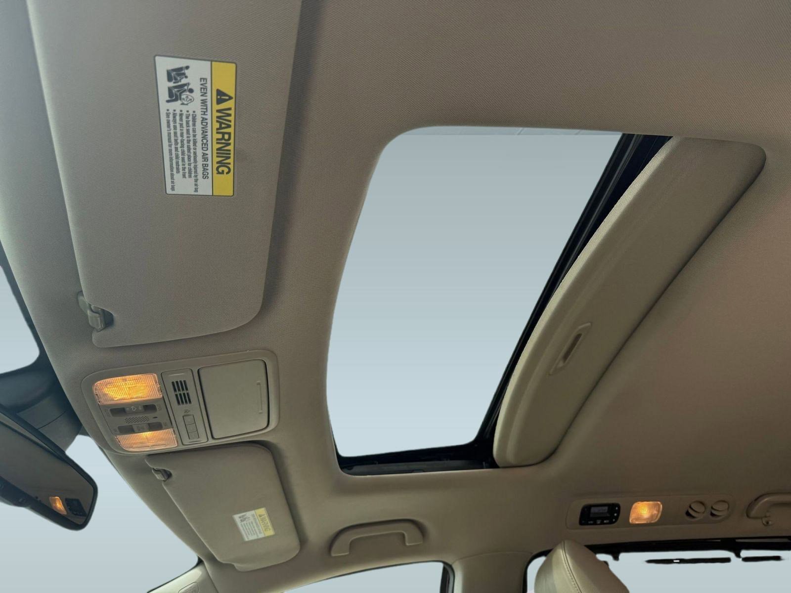 2016 Honda Odyssey EX-L photo 12