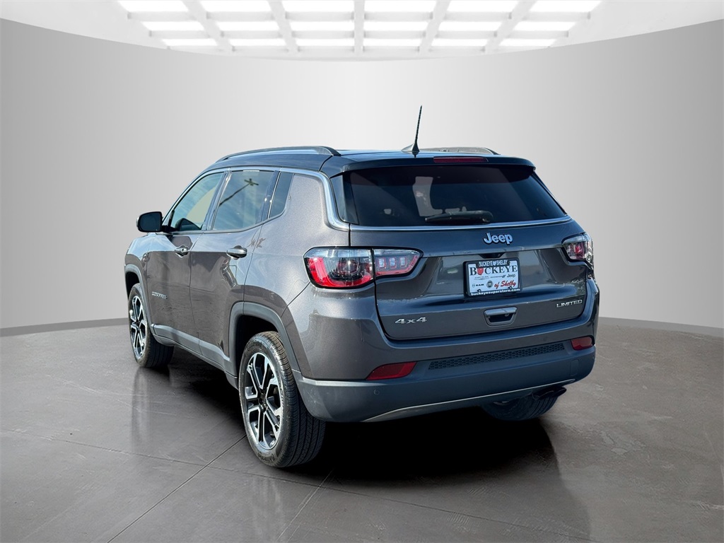 2022 Jeep Compass Limited photo 2