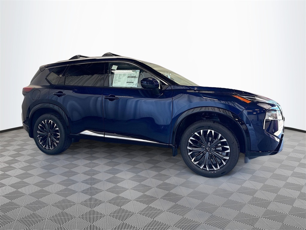 2026 Nissan Rogue Platinum photo 4