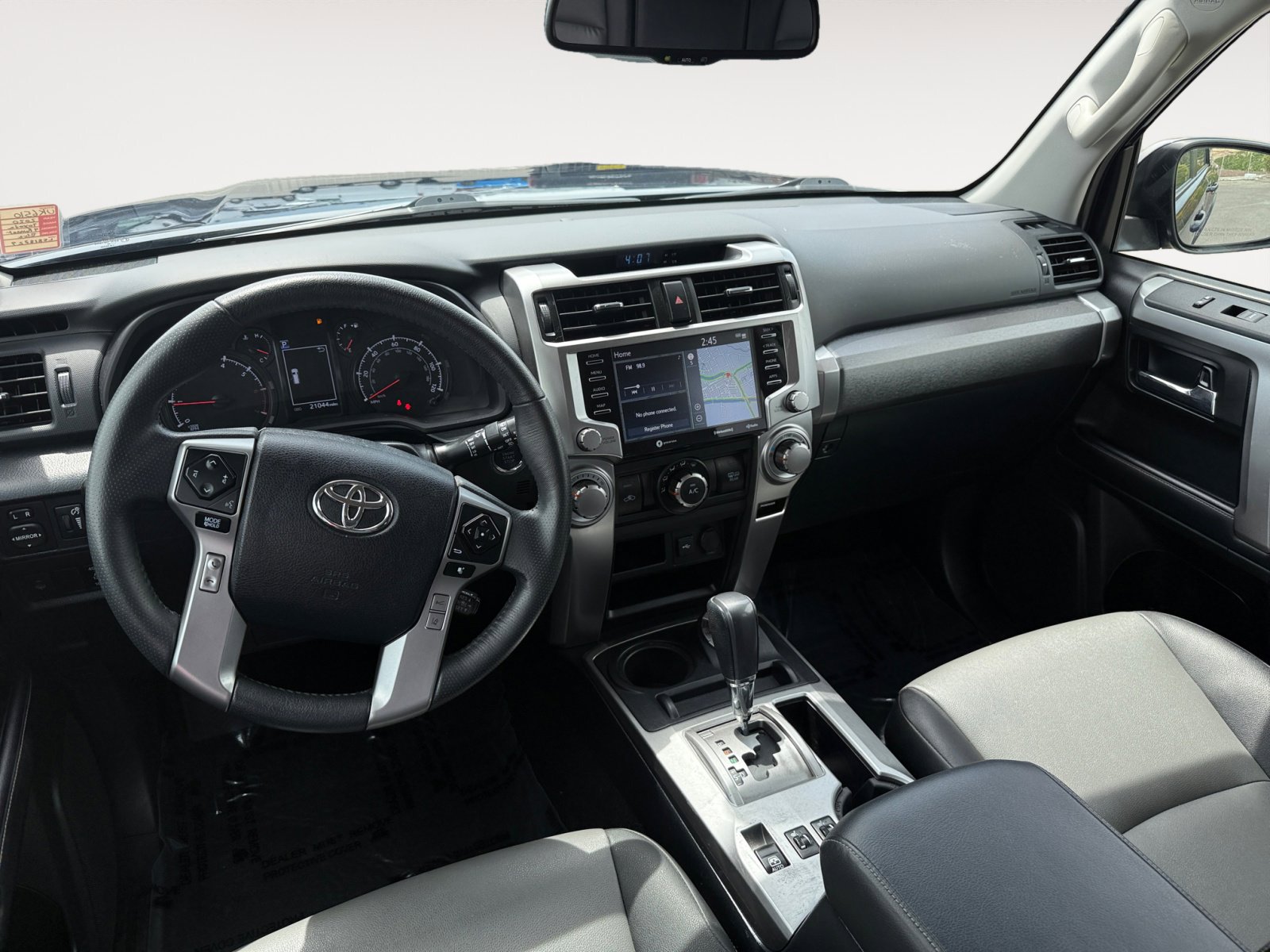 2020 Toyota 4Runner SR5 Premium photo 14