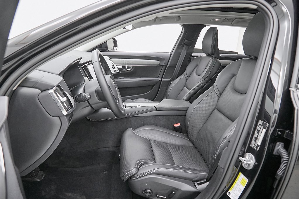 2024 VOLVO V90CC - Image 14