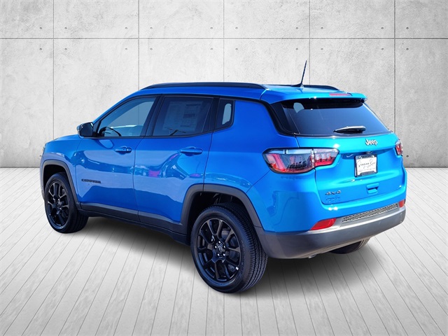 2025 Jeep Compass Latitude photo 4
