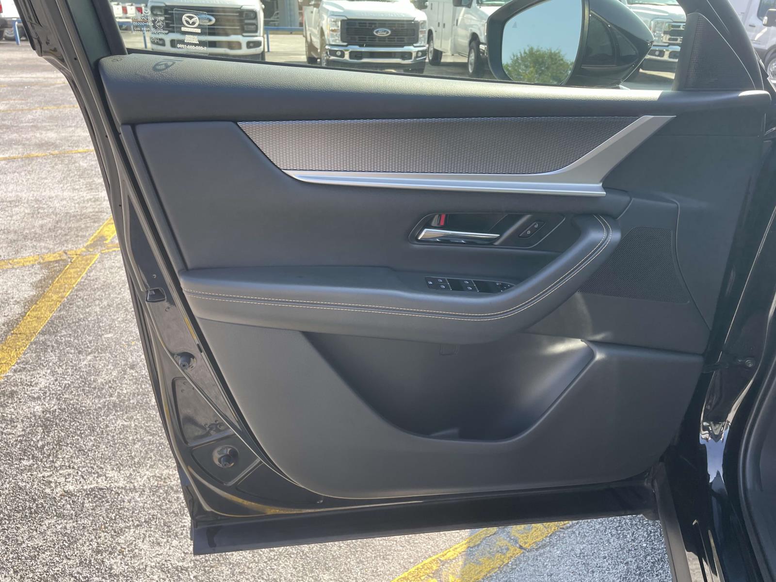 2025 Mazda CX-90 3.3 Turbo Preferred photo 15