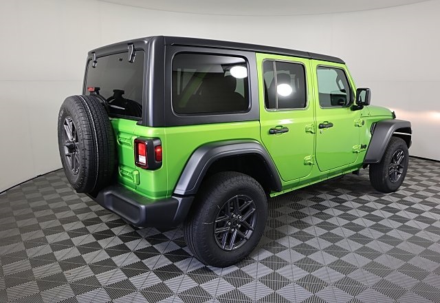 2025 Jeep Wrangler Sport S photo 4