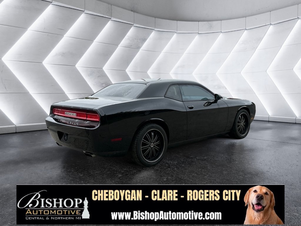 2014 Dodge Challenger SXT photo 7
