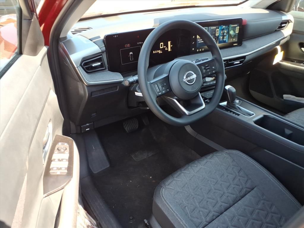 2026 Nissan Kicks SV photo 12