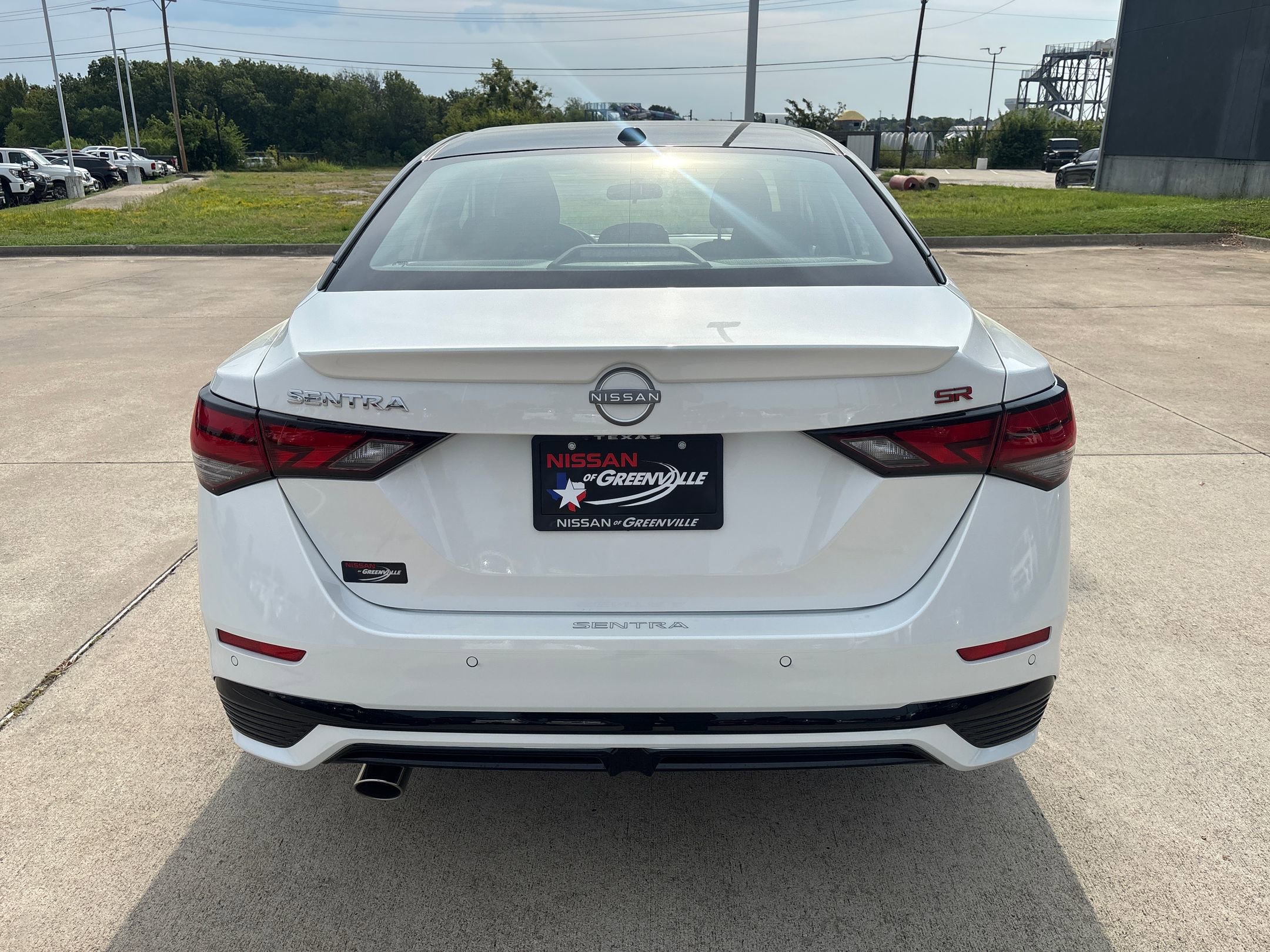 2025 Nissan Sentra SR photo 10