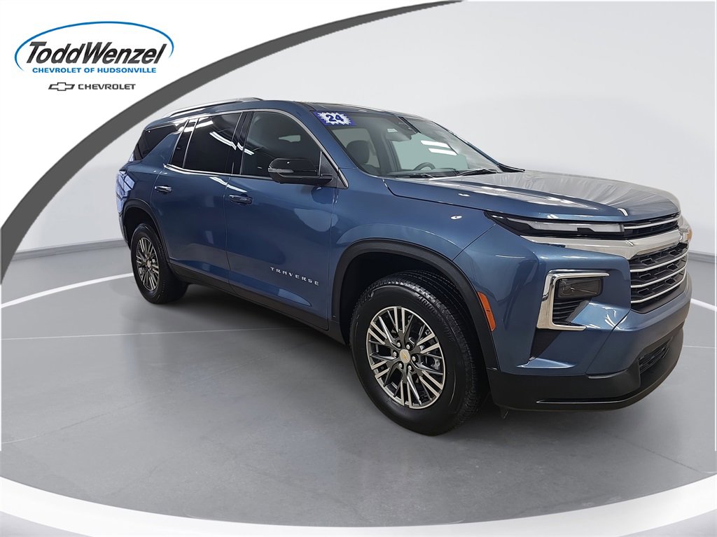 2024 Chevrolet Traverse 2LT's photo