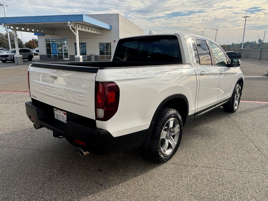 2025 Honda Ridgeline RTL photo 3