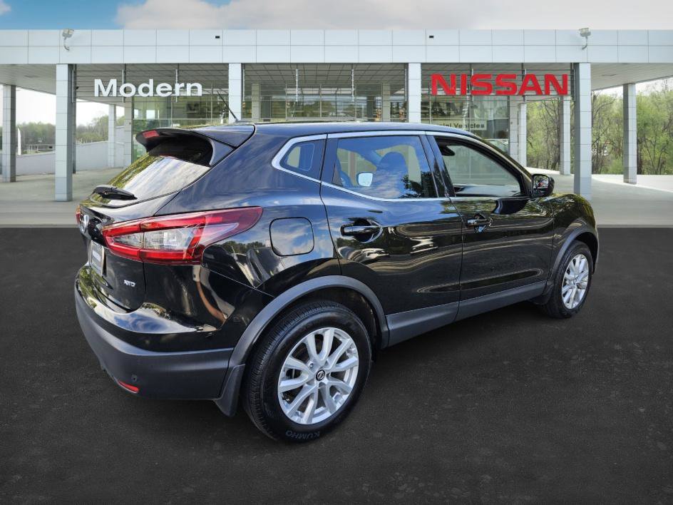 2022 Nissan Rogue Sport S photo 4