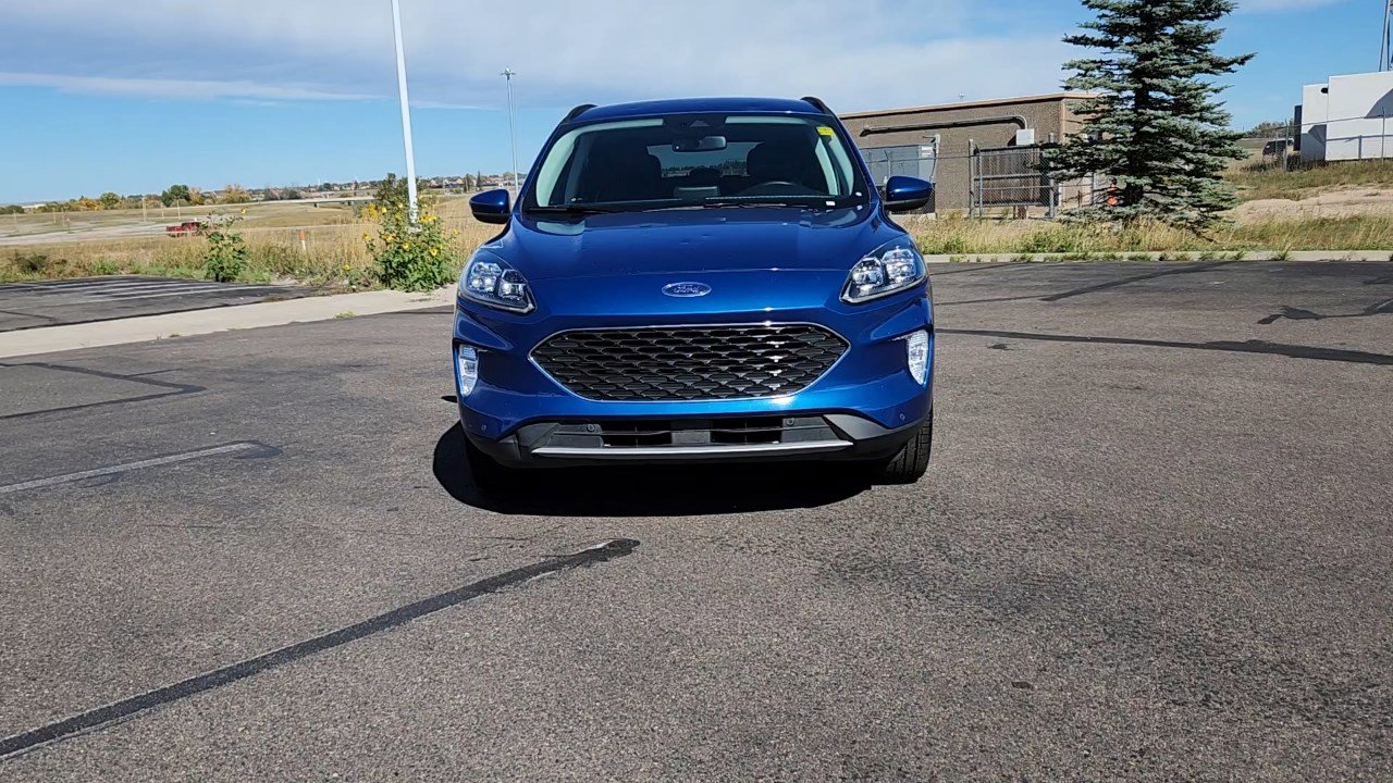 2022 Ford Escape Titanium Hybrid photo 4