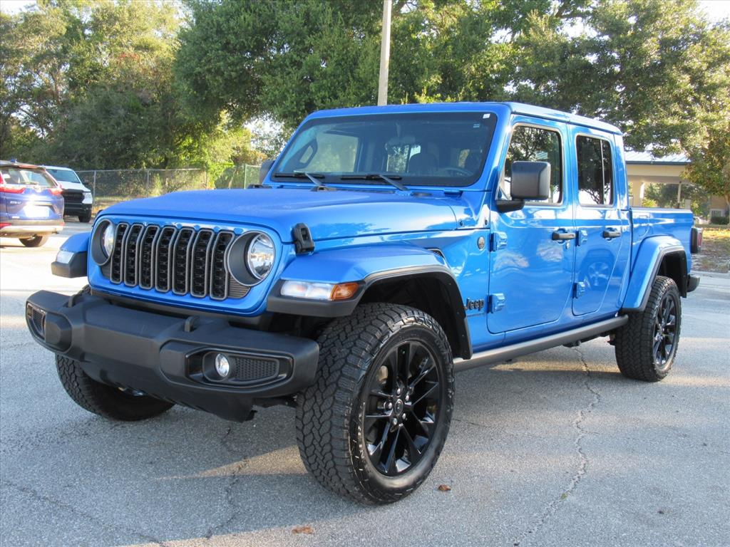 2025 Jeep Gladiator Sport photo 3