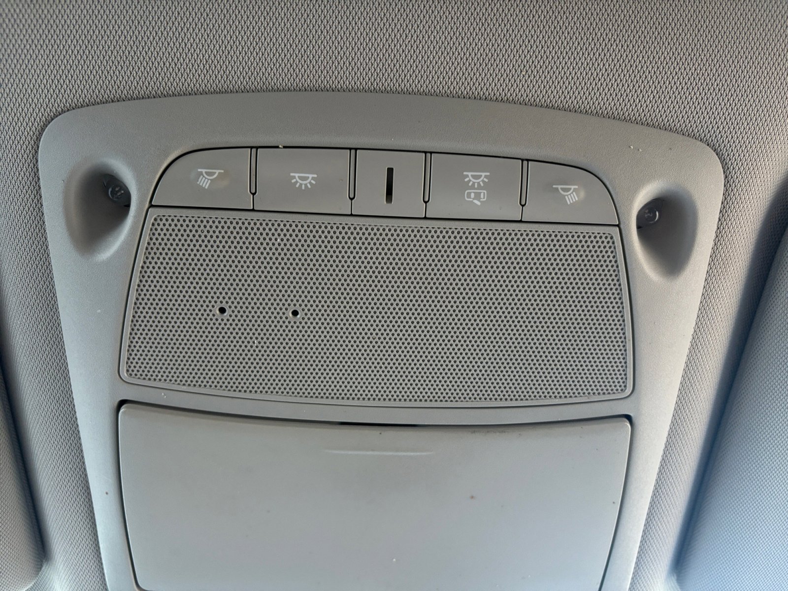 2020 Nissan Rogue SV photo 24