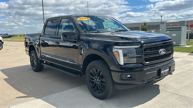 2025 Ford F-150 Lariat's photo