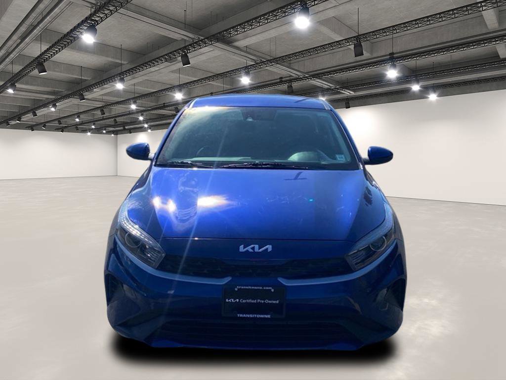 2023 Kia Forte LXS photo 2