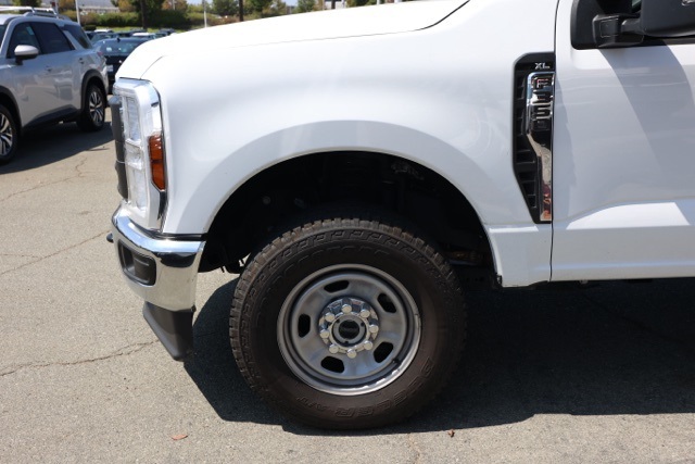 2024 Ford F-350 photo 10