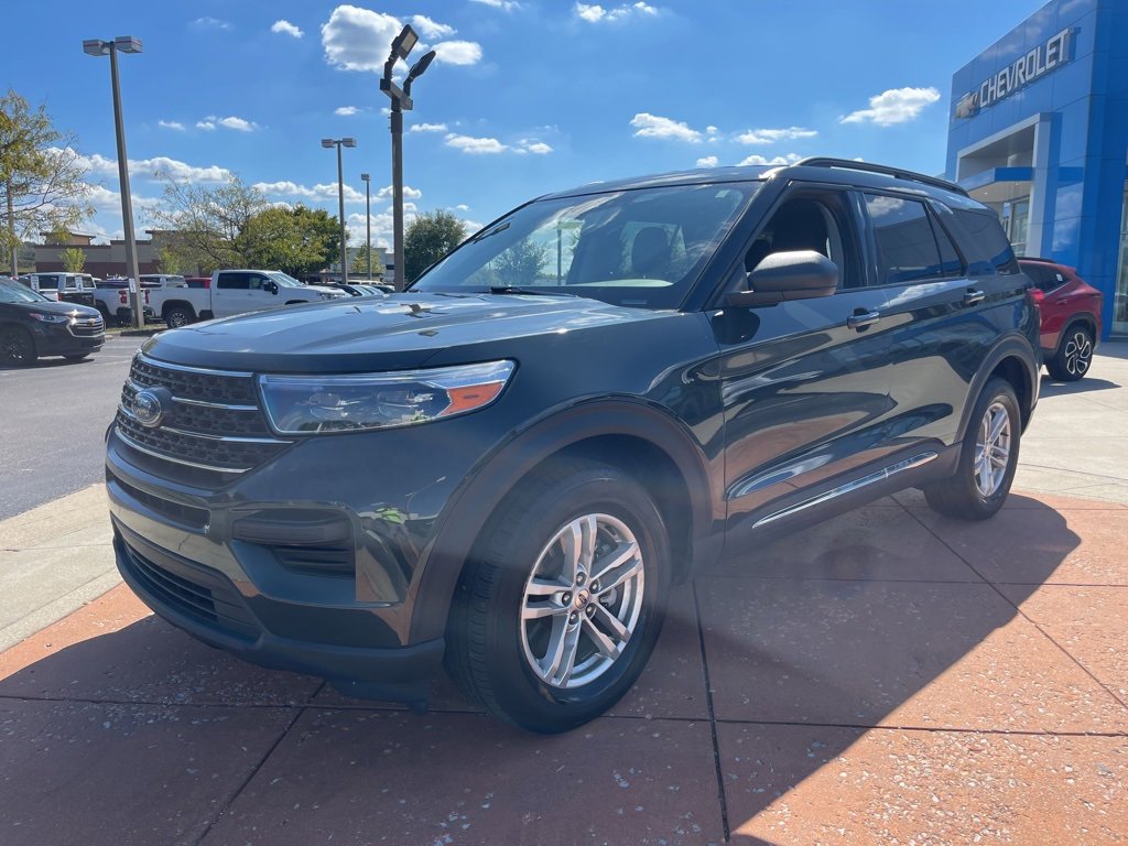 2022 Ford Explorer XLT photo 3