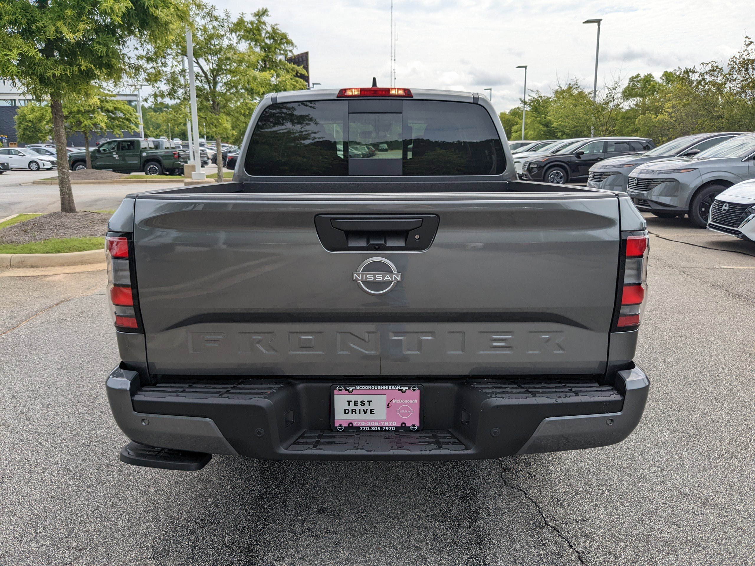 2025 Nissan Frontier SV photo 2