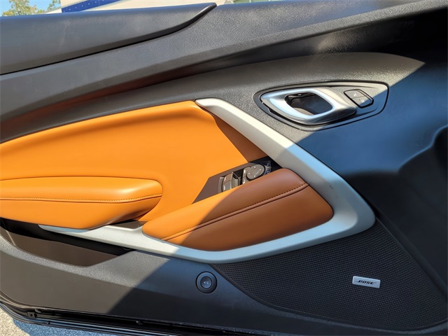 2018 Chevrolet Camaro 2LT photo 15