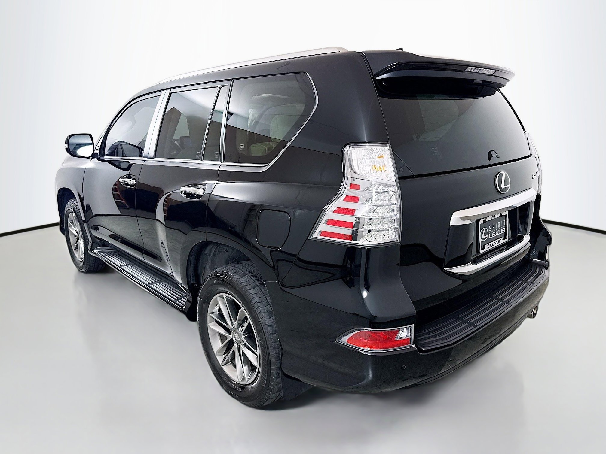 2023 Lexus GX 460 Premium photo 3