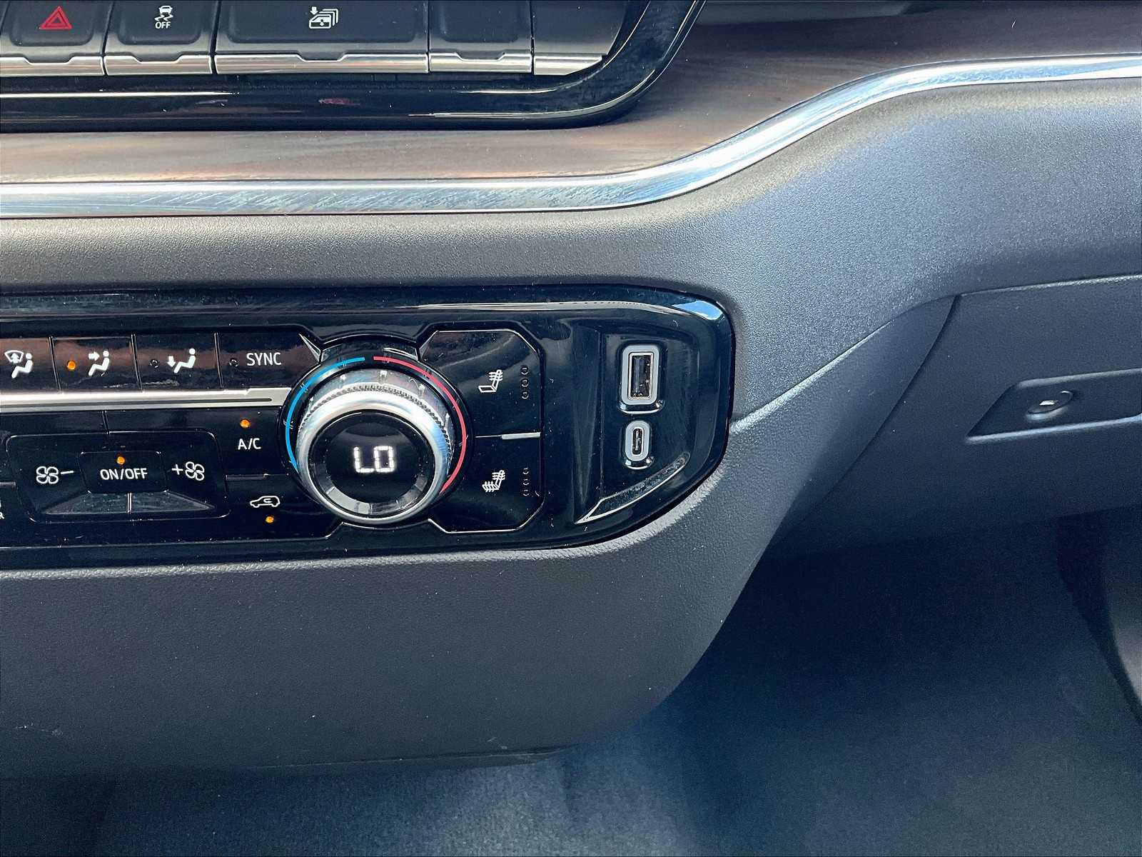 2024 Gmc Sierra 1500 SLT photo 27