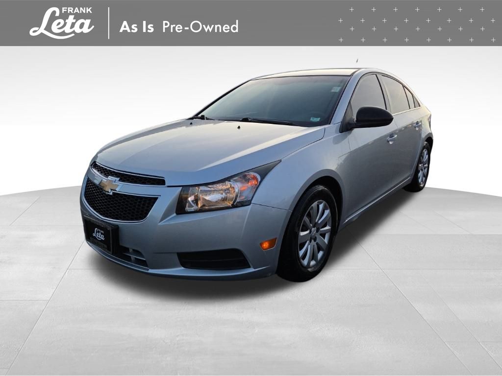 2011 Chevrolet Cruze LS's photo