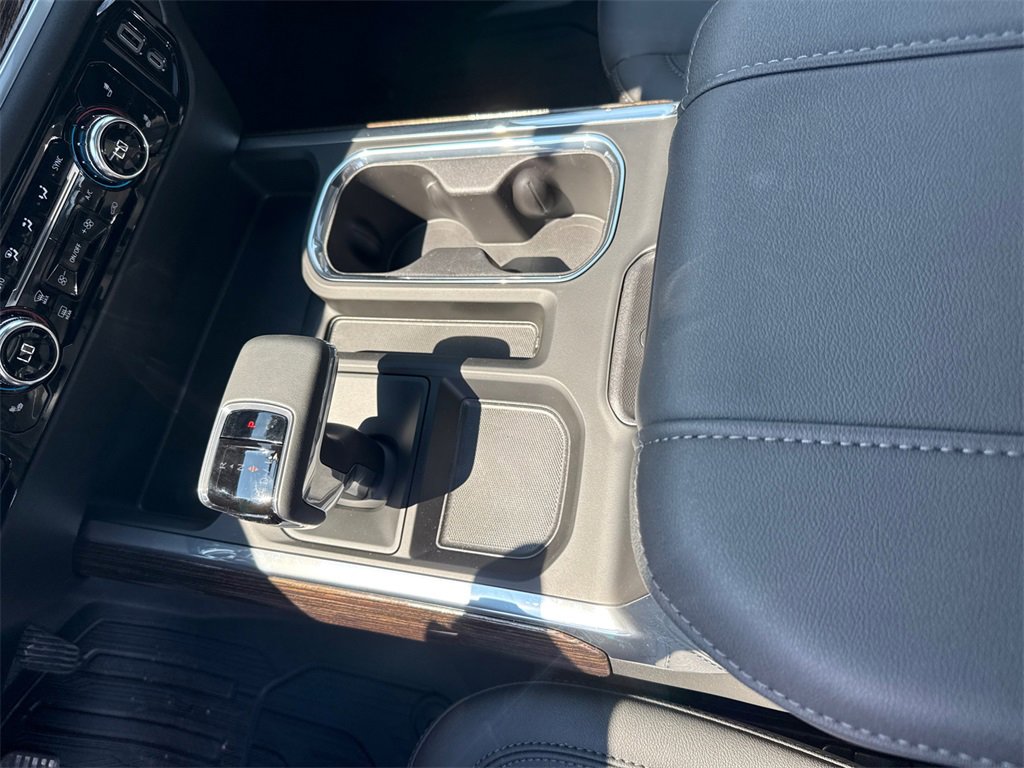 2026 GMC SIERRA - Image 25