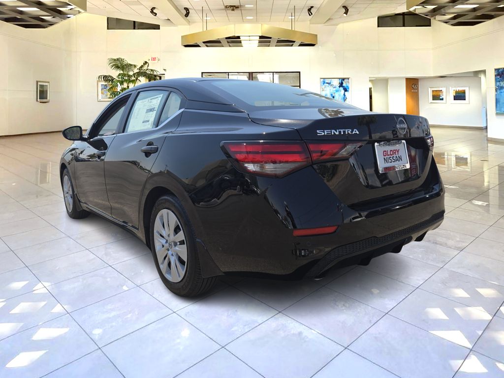 2025 Nissan Sentra S photo 3