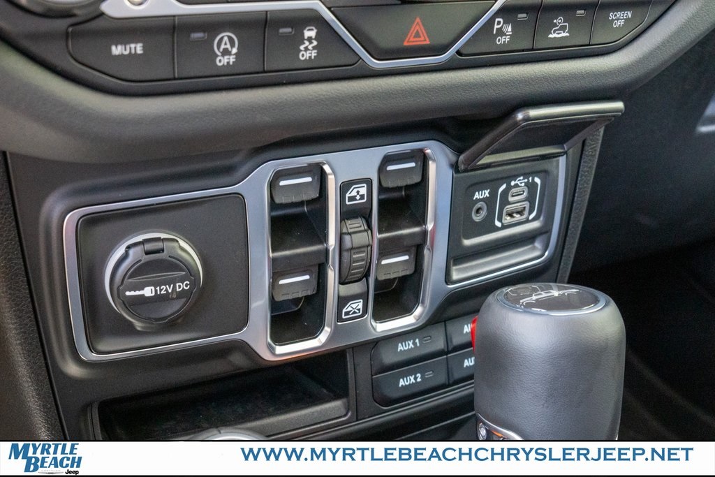 2025 Jeep Gladiator Sport photo 23