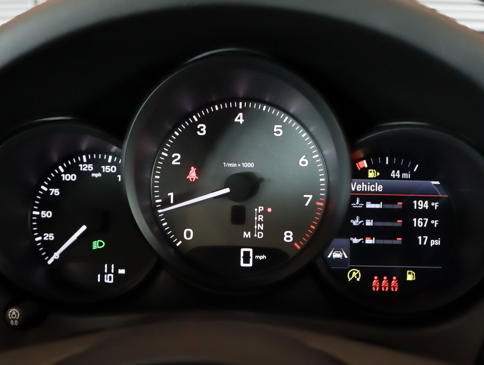 2025 Porsche Macan S photo 18