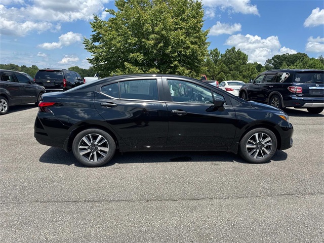 2025 Nissan Versa S photo 3