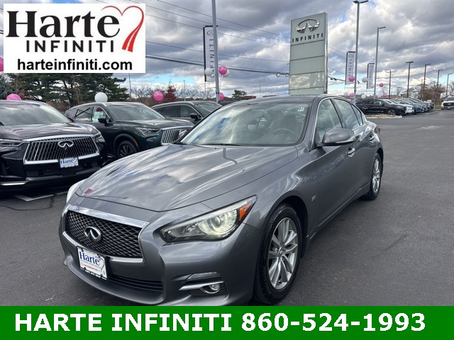 2016 INFINITI Q50 Premium's photo