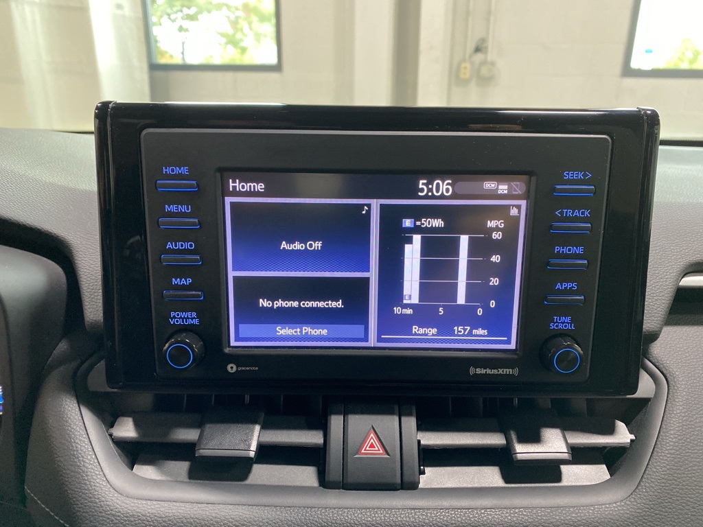 2021 Toyota RAV4 Hybrid LE photo 5