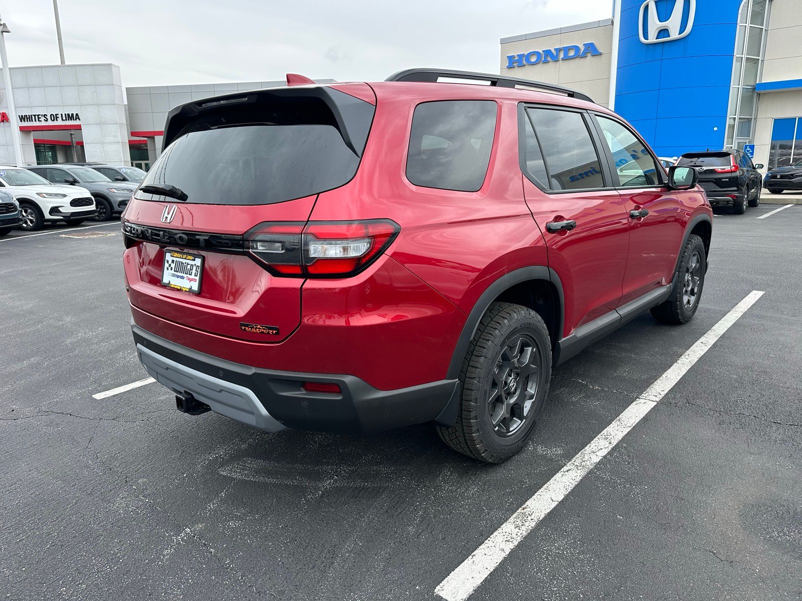 2025 Honda Pilot TrailSport photo 4