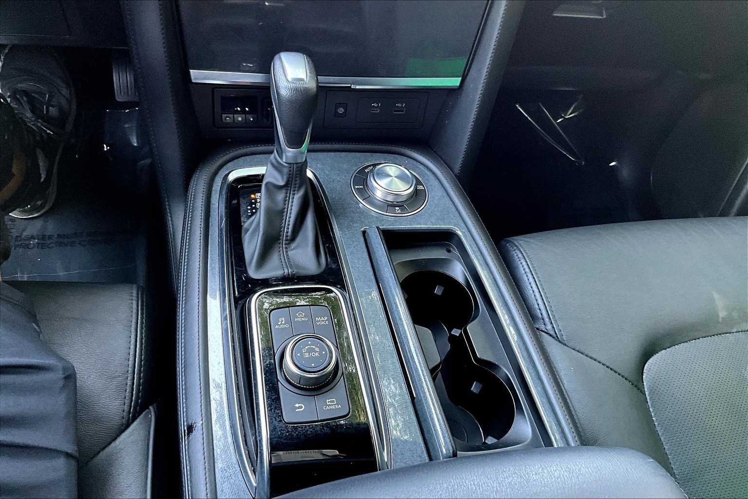 2023 Nissan Armada SL photo 23