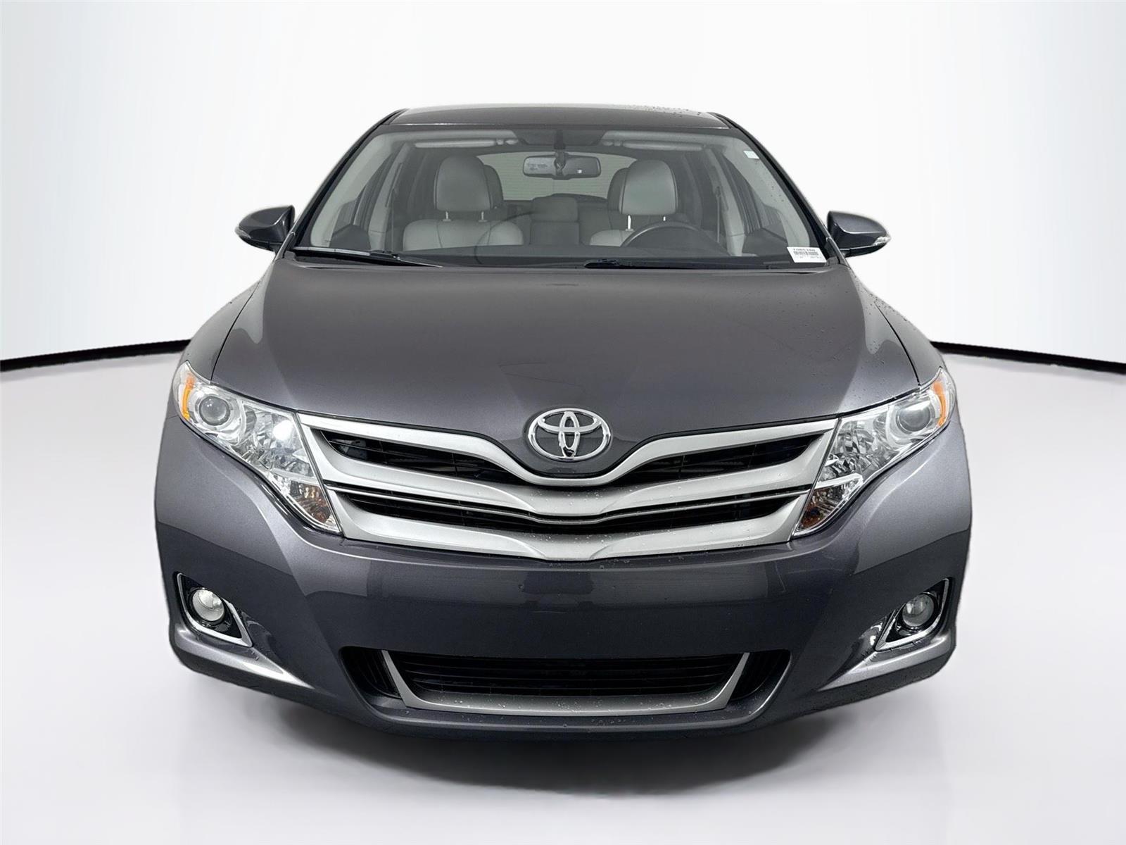 2014 Toyota Venza XLE photo 3