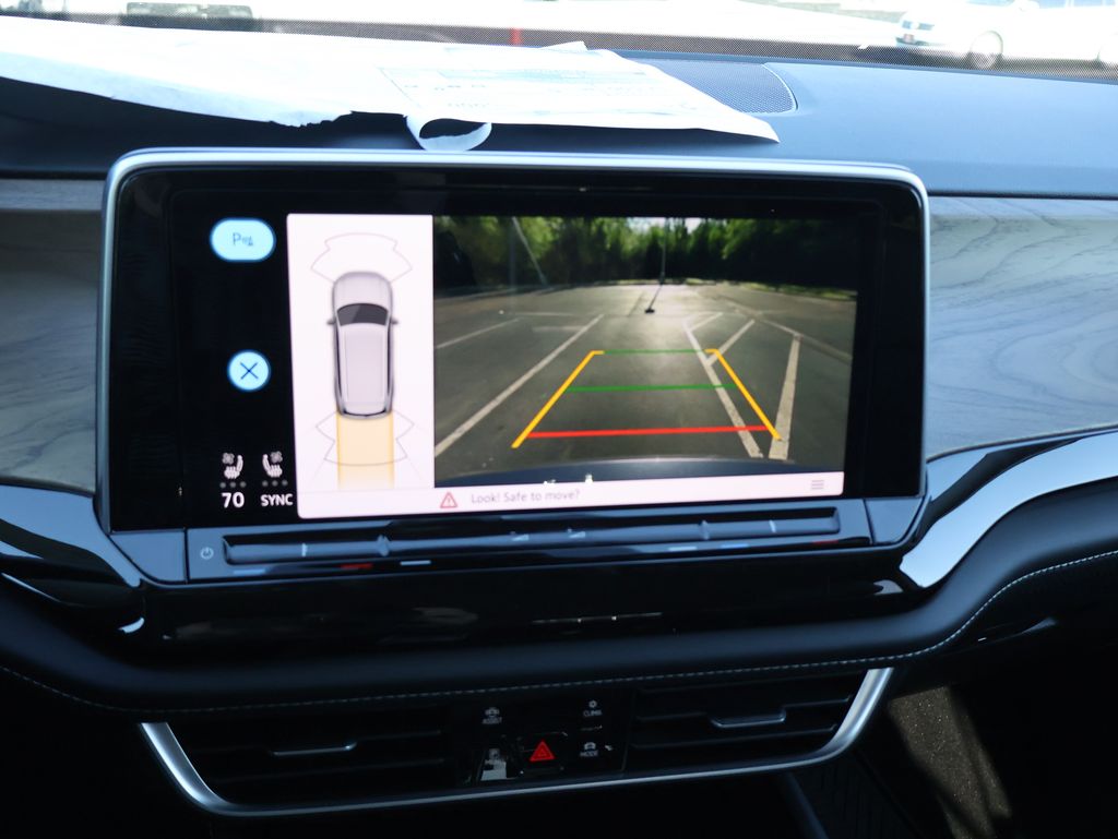 2025 Volkswagen Atlas SE Technology photo 24