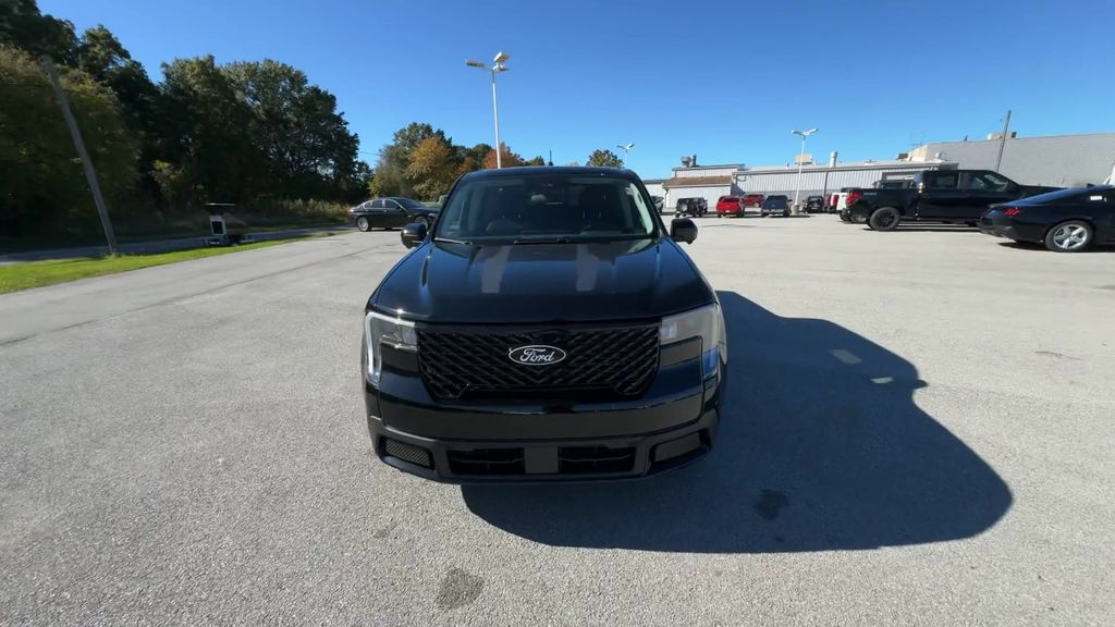 2025 Ford Maverick Lariat photo 3