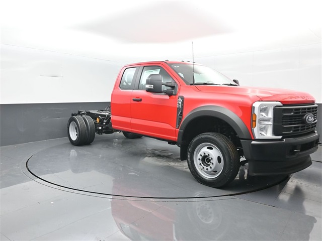 2025 Ford F-550 Super Duty Chassis Cab XL's photo