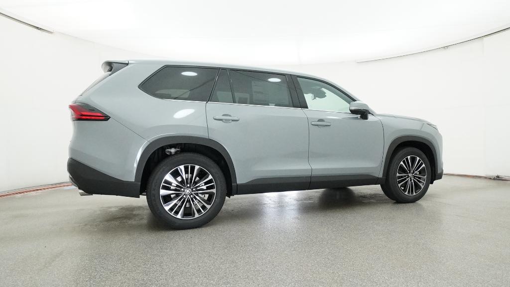 2026 Toyota Grand Highlander Hybrid MAX Platinum AWD photo 22
