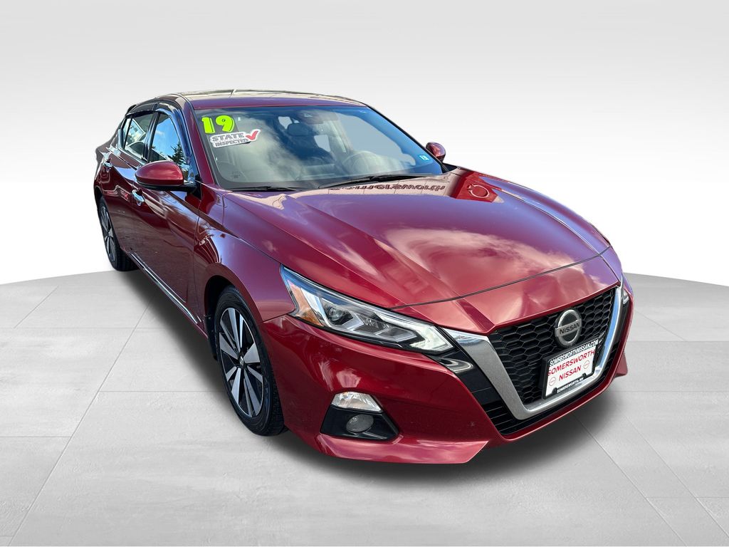 2019 Nissan Altima SL photo 3