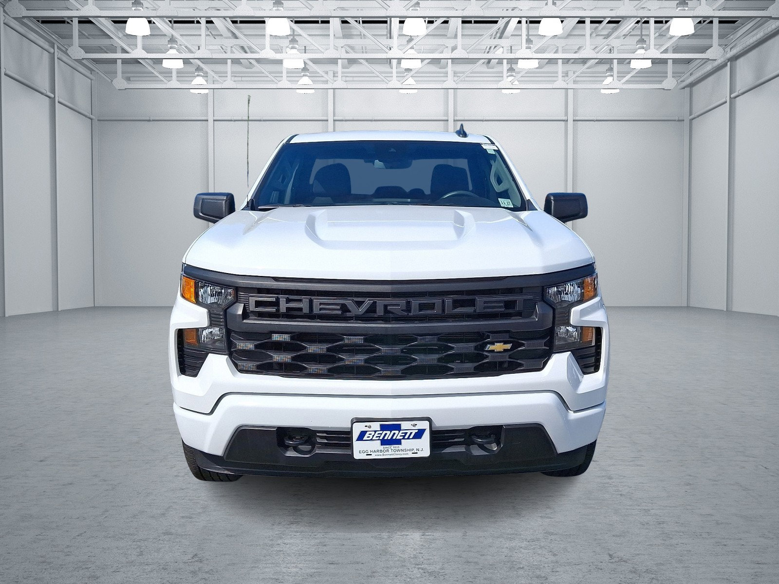 2022 Chevrolet Silverado 1500 Custom photo 2