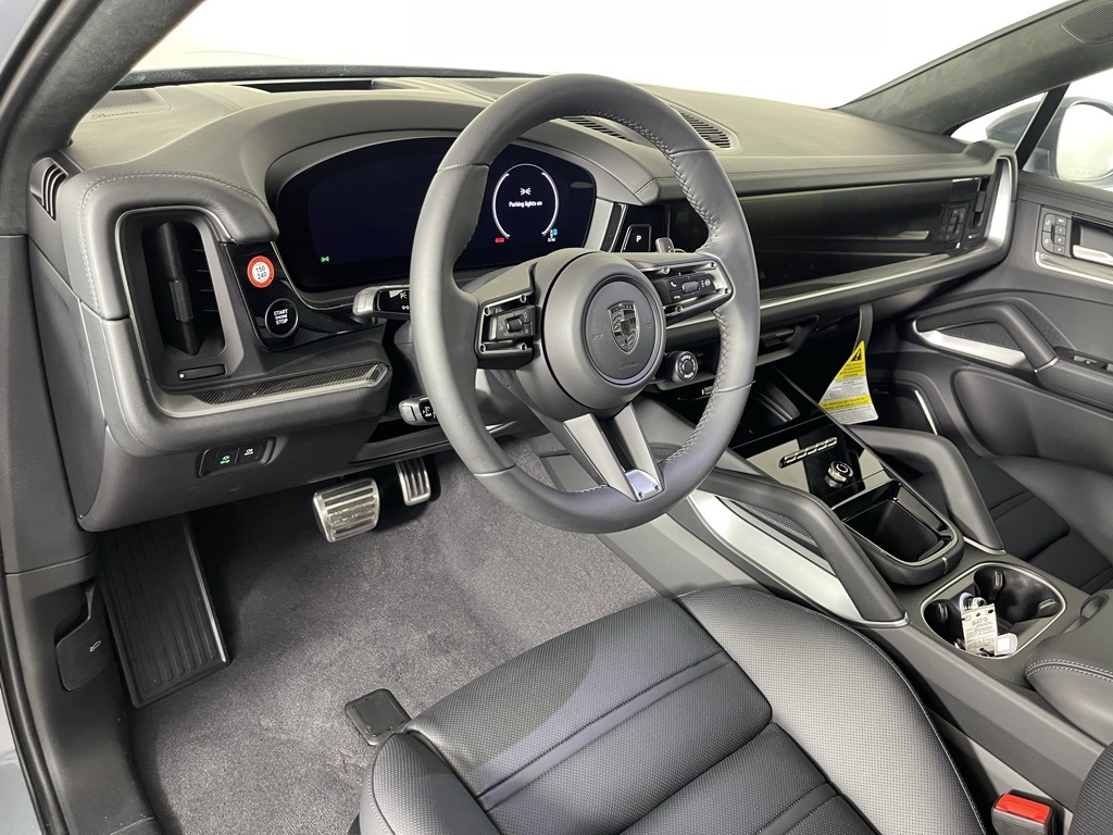 2025 Porsche Cayenne E-Hybrid Coupe Turbo photo 4