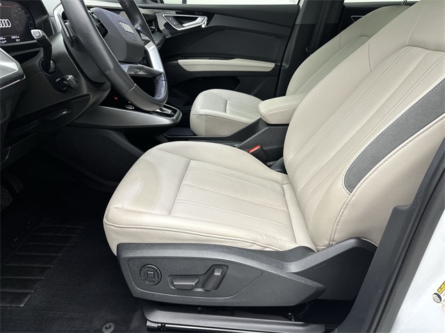 2023 Audi Q4 50 E-tron Premium Plus photo 3