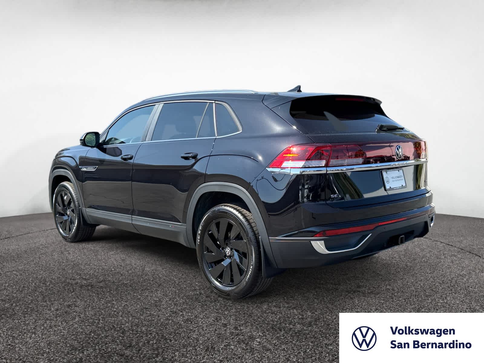 2026 Volkswagen Atlas Cross Sport SE Technology photo 3