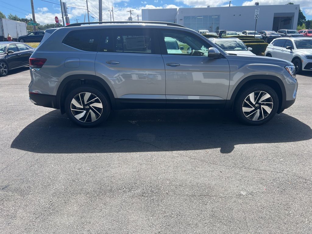 2026 Volkswagen Atlas SE Technology photo 4