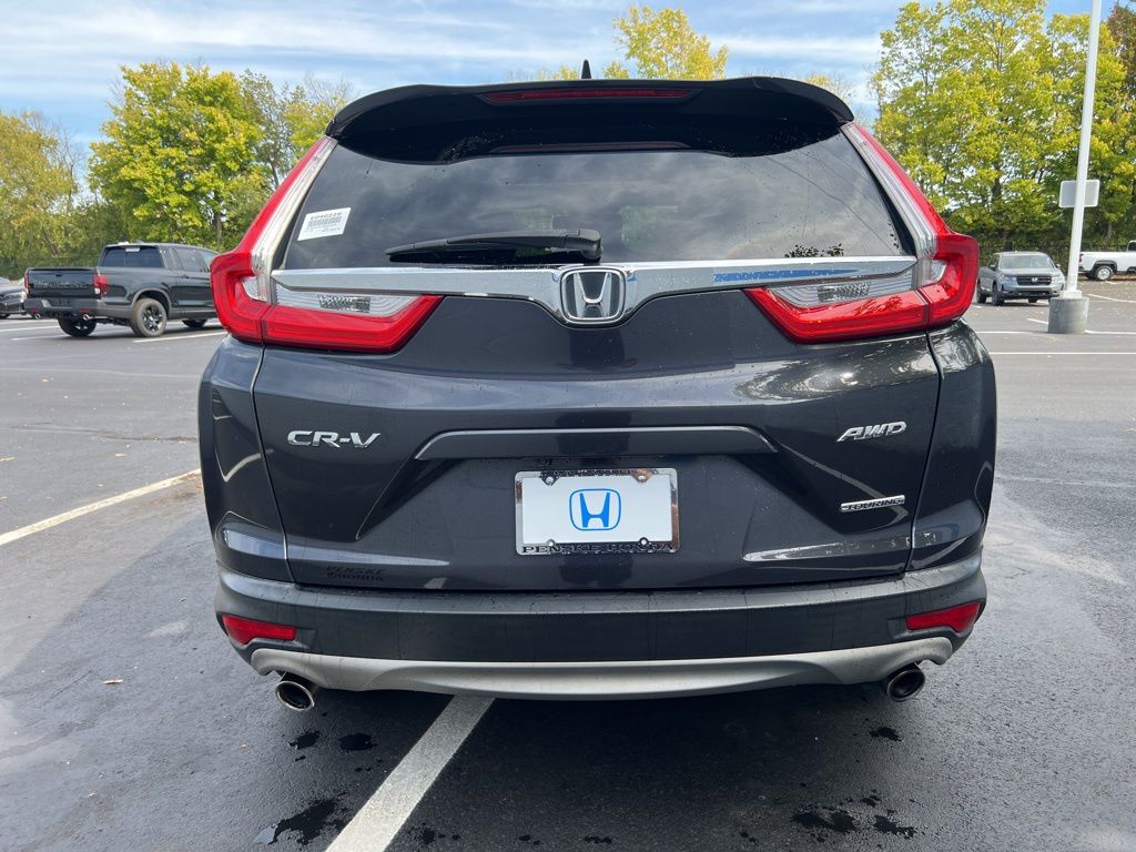 2018 Honda CR-V Touring photo 4