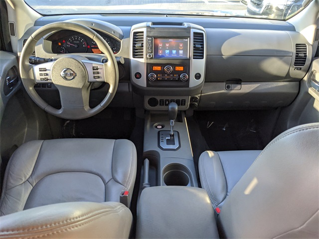2021 Nissan Frontier SV photo 2
