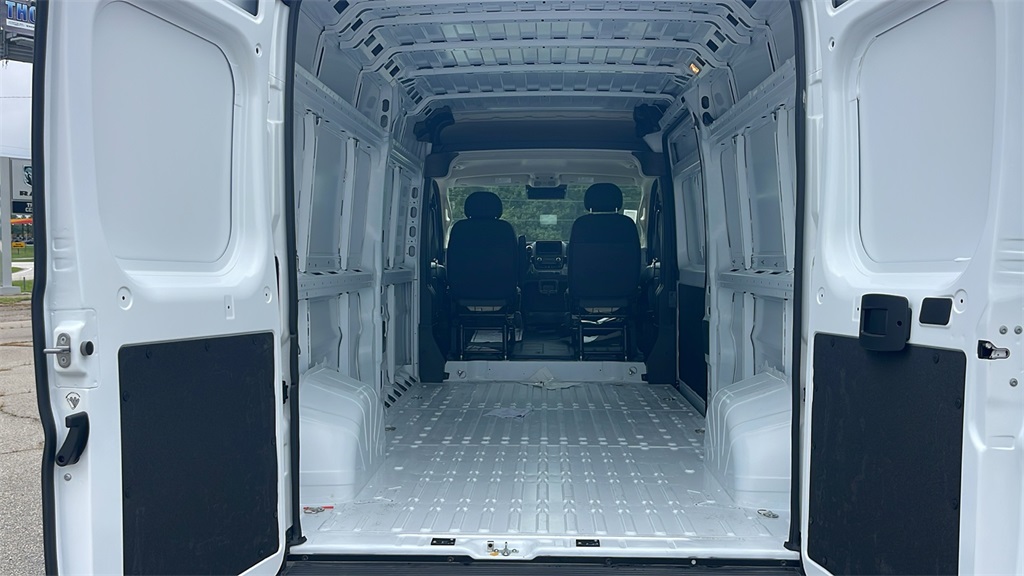 2025 Ram ProMaster 2500 photo 9